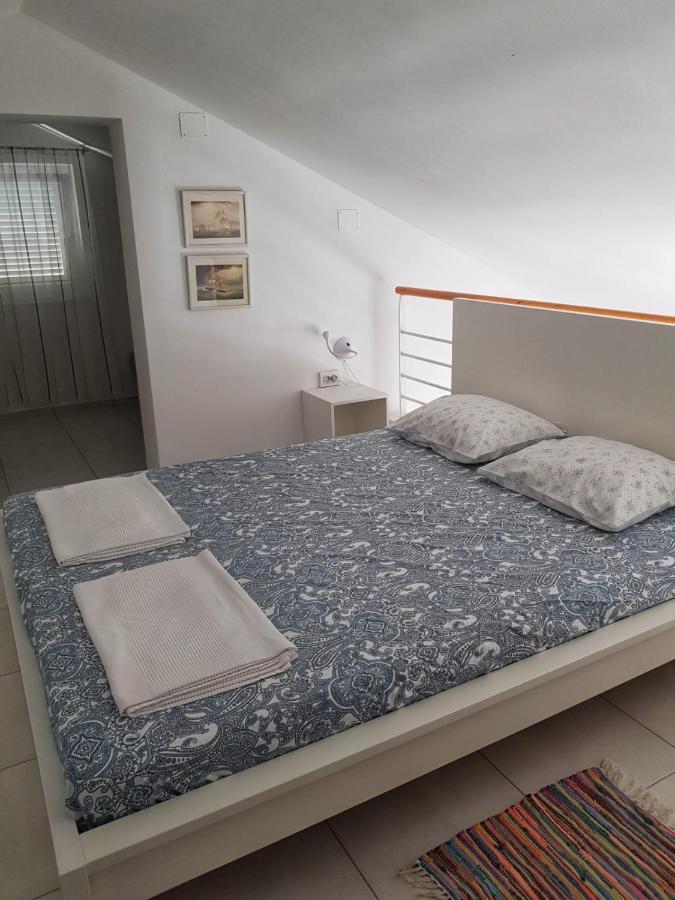 Apartmani Vrancic Mandre Exterior foto